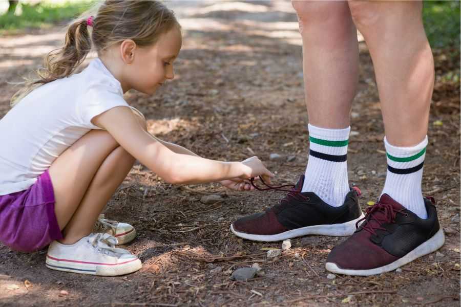 shoe tying; tying shoes; how to teach tying shoes; shoe tying trick; Ian's Knot; tying shoes with pinkies