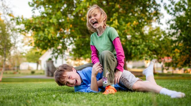 kids playing, unsupervised play, parenting, boy and girl, park