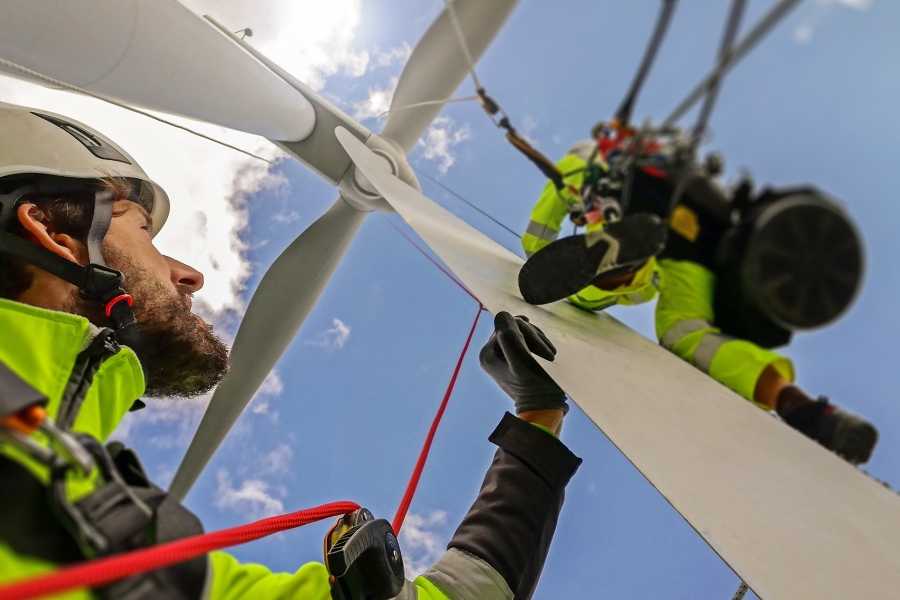 wind farm, windmill, turbine, wind power, rewewable energy