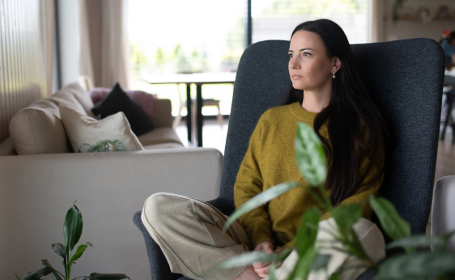 depression, milennial, regrets, upset woman, sad woman, advice