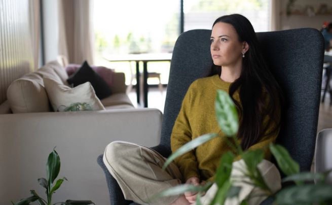 depression, milennial, regrets, upset woman, sad woman, advice