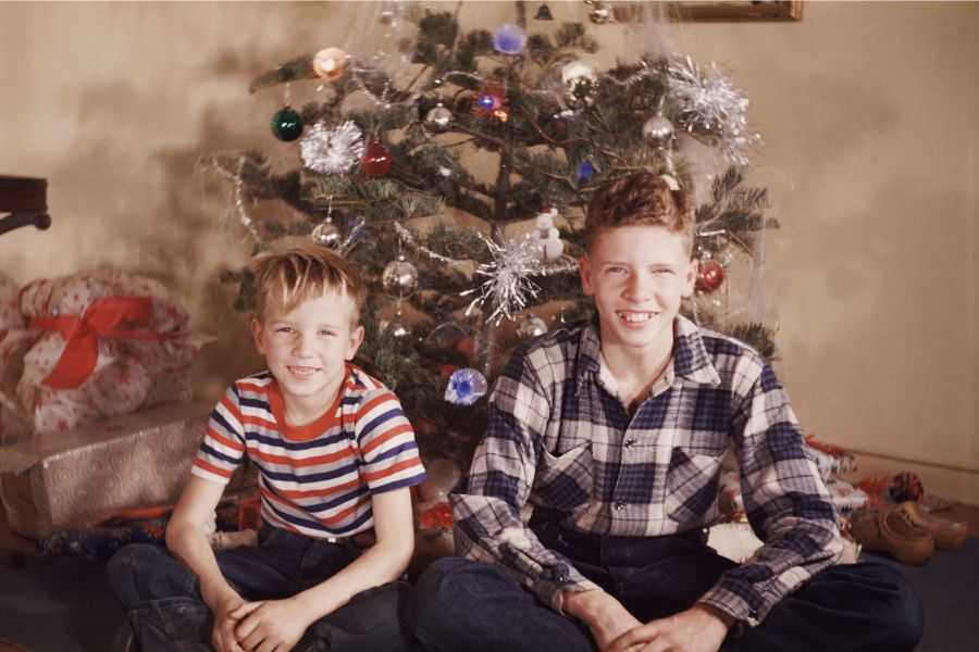 Christmas; holidays; affordable Christmas ideas; cheap gift ideas; handmade gifts