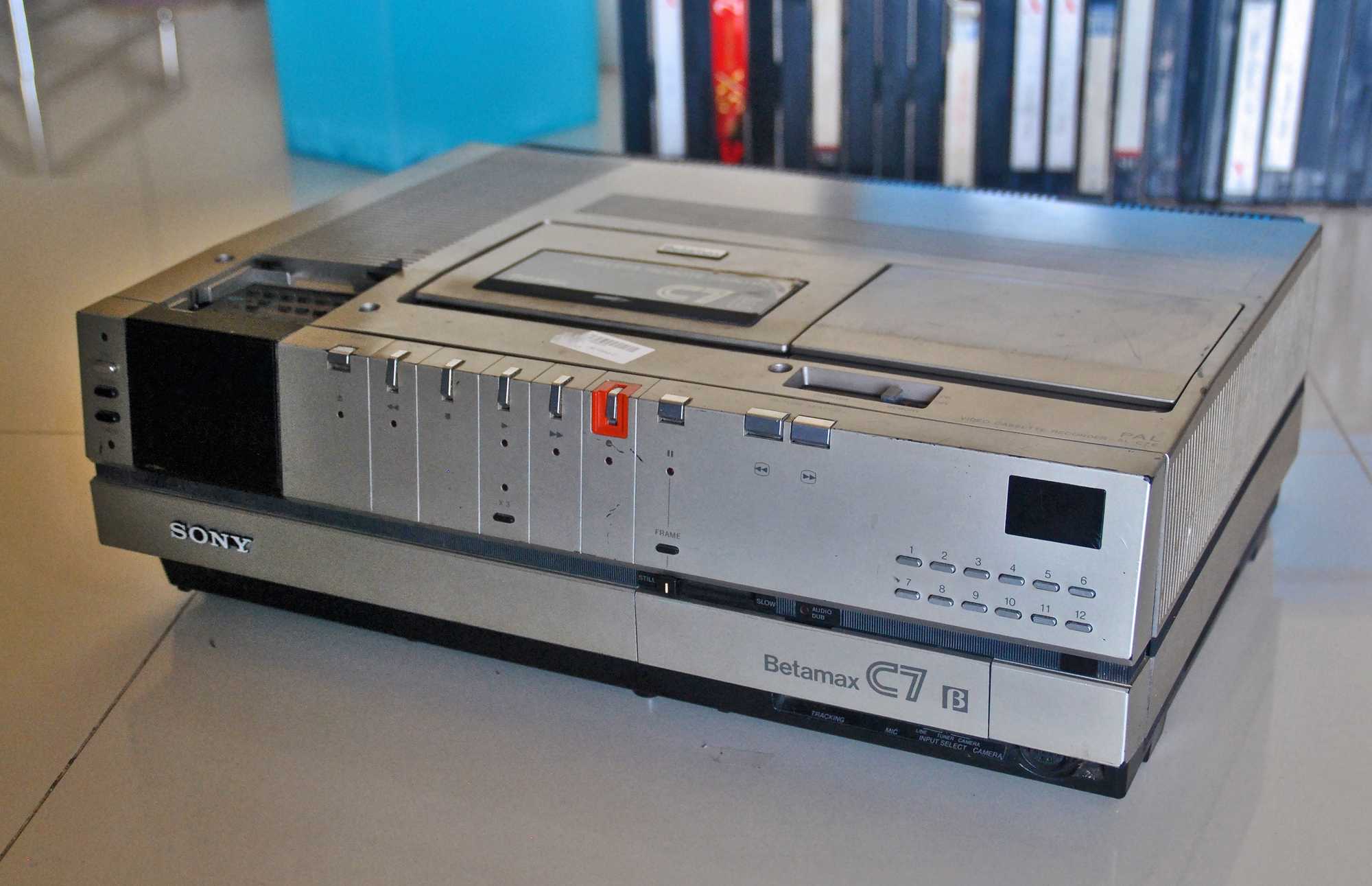 Betamax, Sony, 1980s, Gen X, Boomer