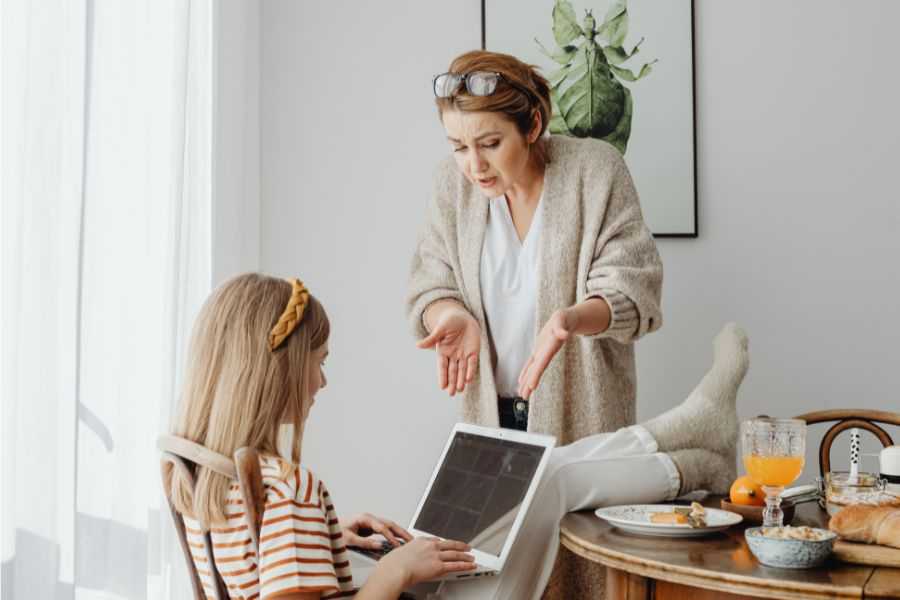 bad habits; stop bad habits; form new habits; healthy habits; break addition; phone addiction; social media addiction