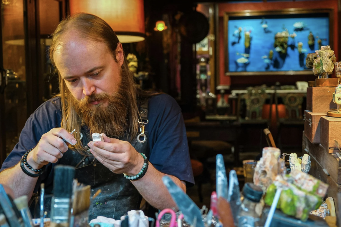 hobbies, unique hobbies, irl hobbies, meeting new people, boxing club, meet ups near me, clubs near me, making friends, ask reddit