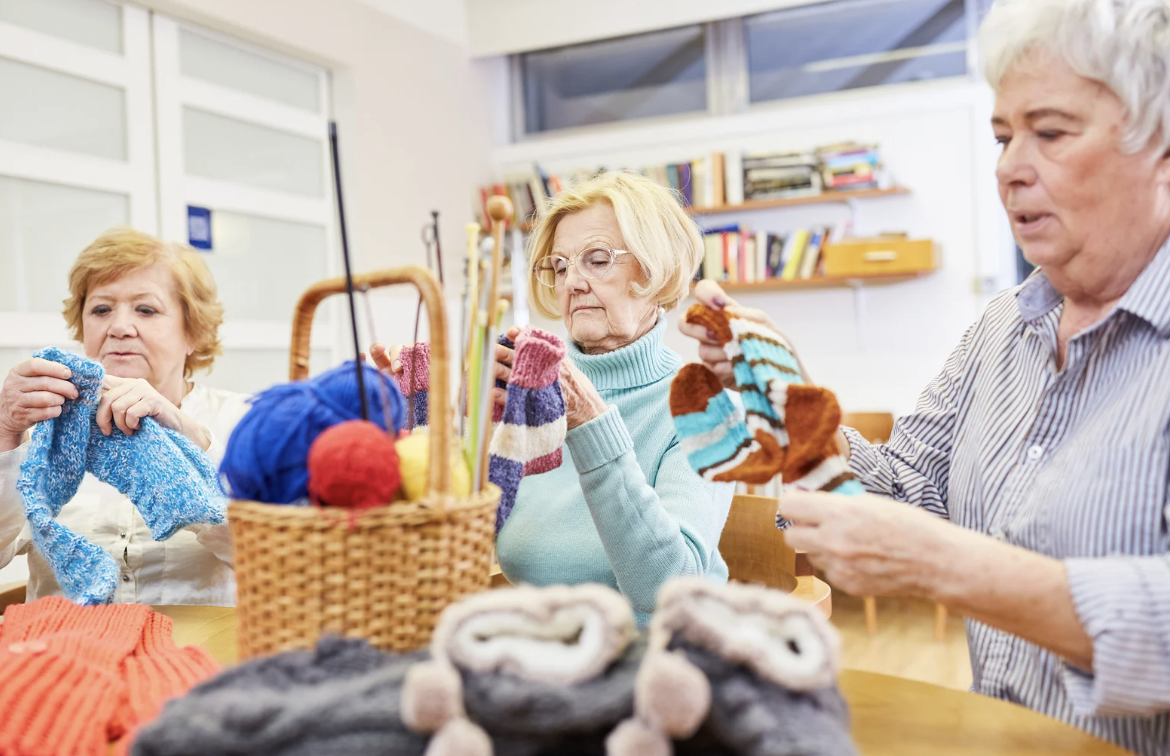 hobbies, unique hobbies, irl hobbies, meeting new people, boxing club, meet ups near me, clubs near me, making friends, ask reddit