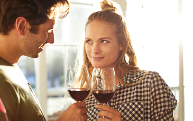 eye contact, woman and man, woman wine, wine man, lovers, lovers gaze, gaze into eyes