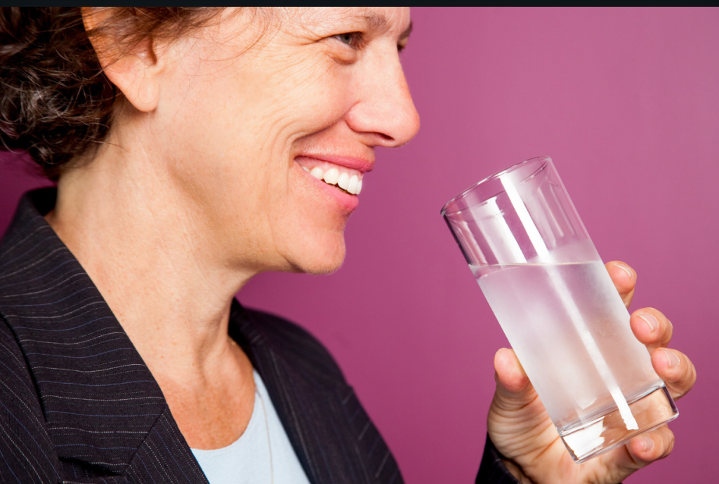 Behavioral researcher says you can regain your composure during job interviews with one easy sip