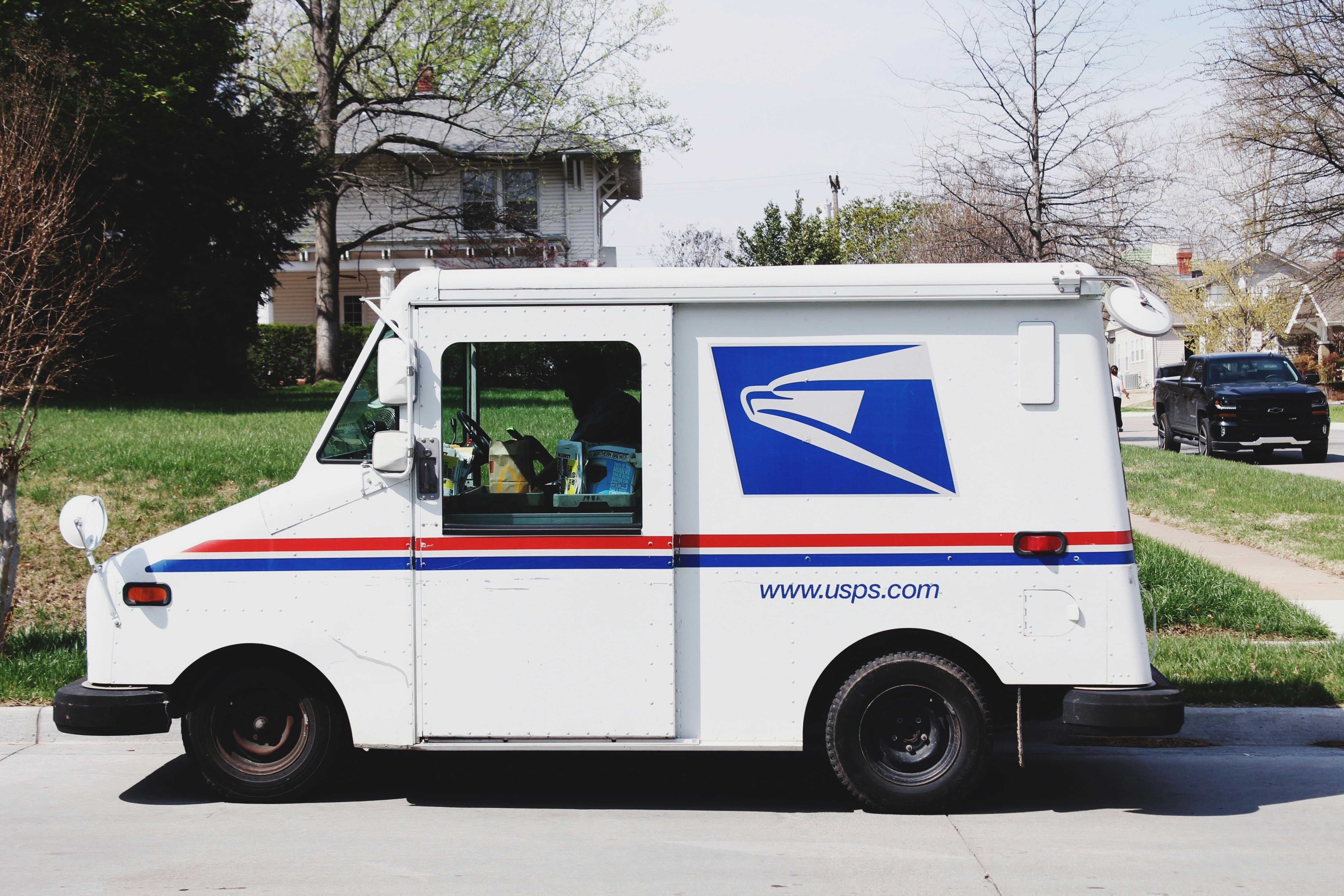 mailman paycheck, mail carriers pay, job market, job hunting, mailman shares check, pay transparency, jobs, economy