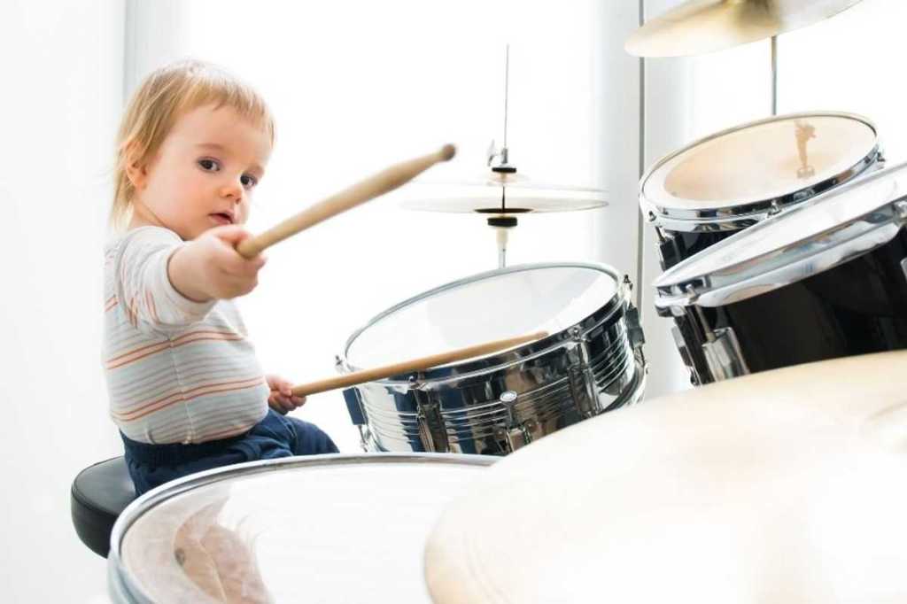 drums, toddler, drumming, percussion, music prodigy