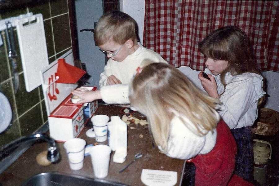People born before 1970 share what they ate for dinner growing up, and it's a blast from the past