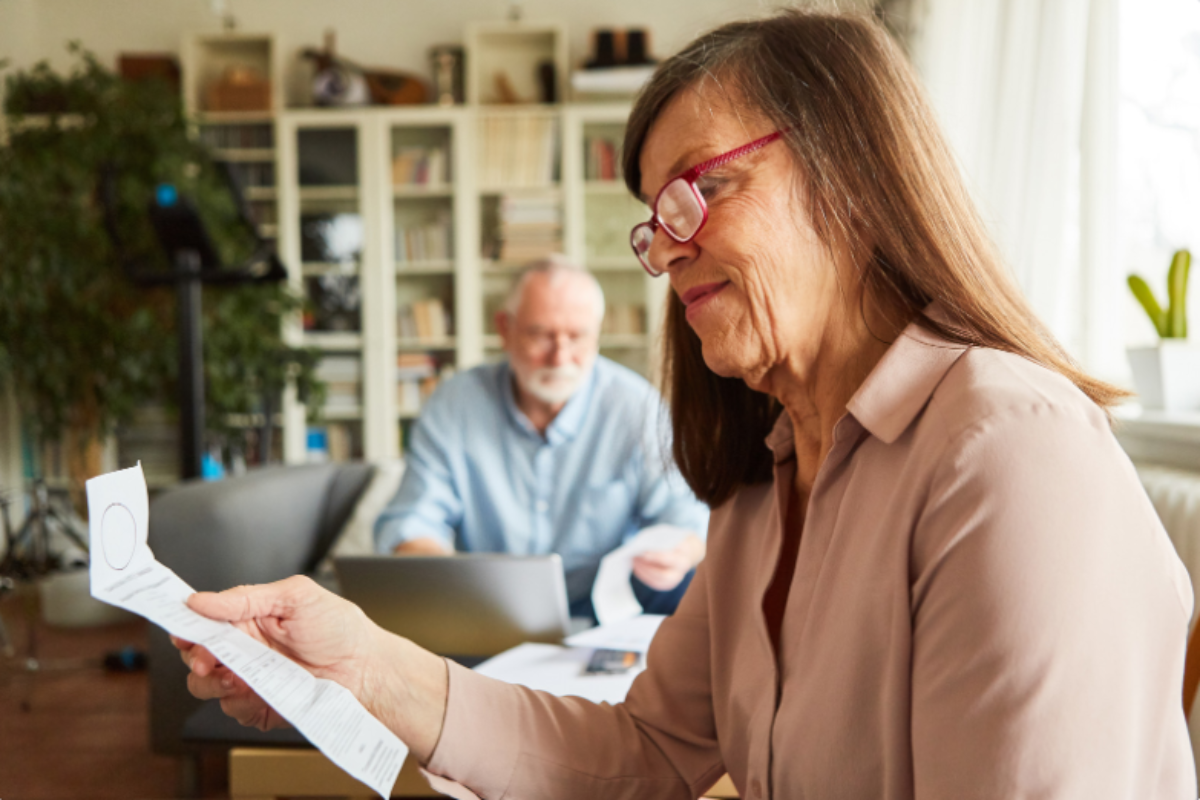 Frugal people share exactly how much money they saved on their best thrifty lifestyle changes