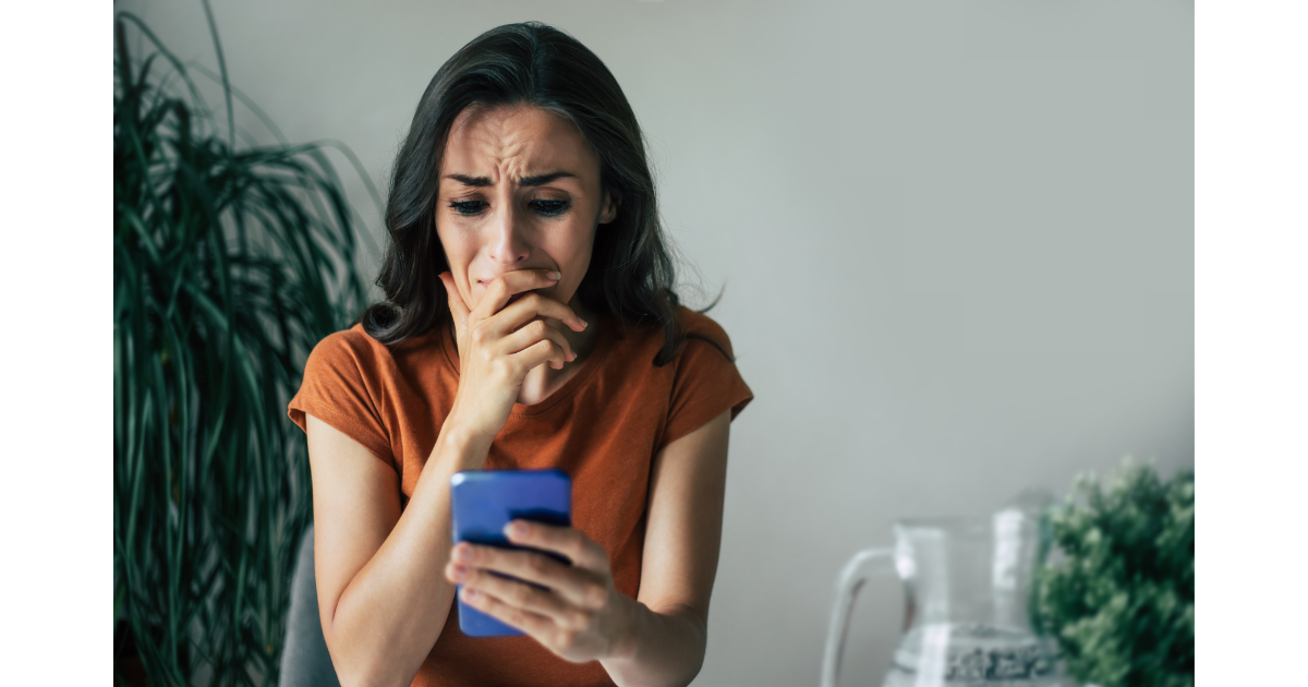 woman, young woman, crying, smartphone, recording yourself crying
