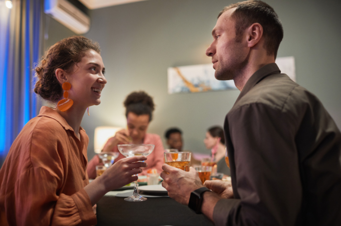 Stop struggling with small talk by using the easy ‘COST method’