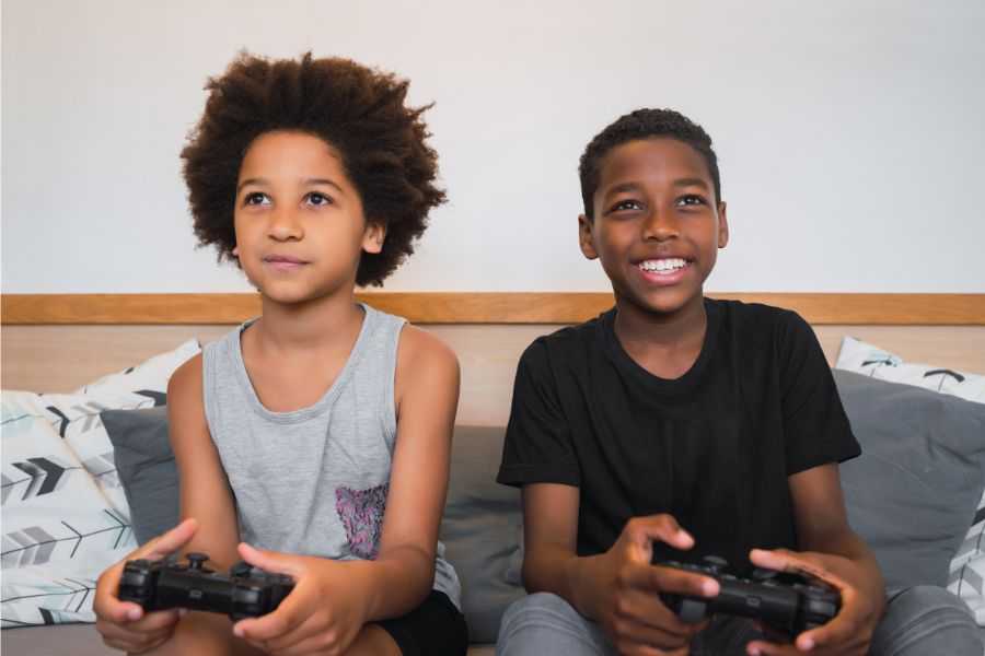 video games; cognitive decline; cognitive skills; Gen Alpha; Millennials; Gen Z; old school gaming 