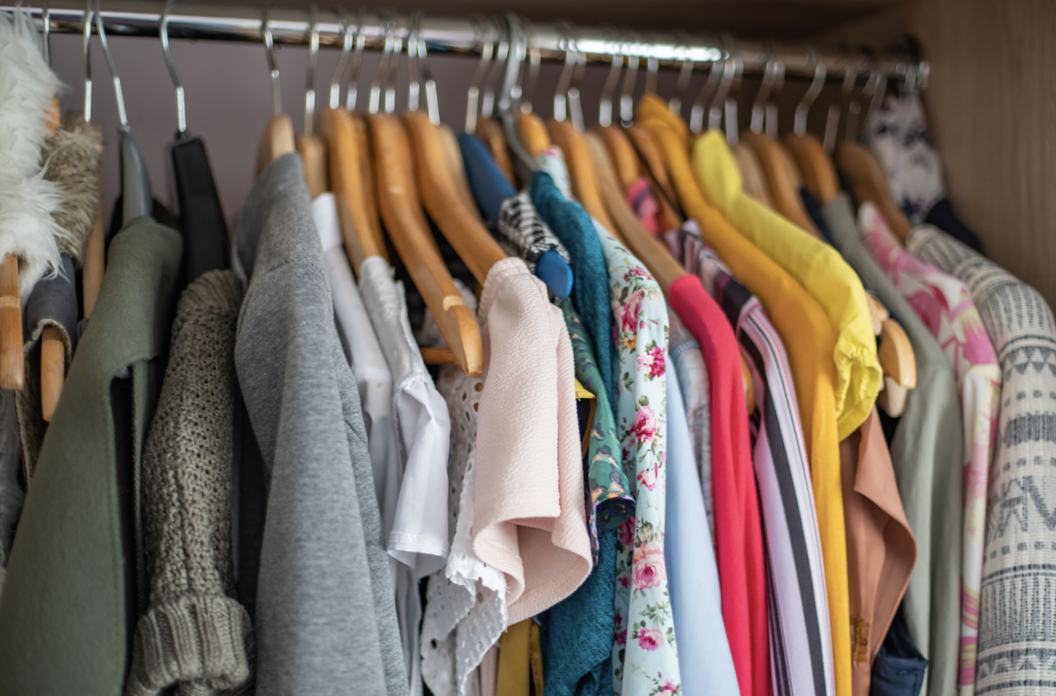 spring cleaning, decluttering, cleaning tips