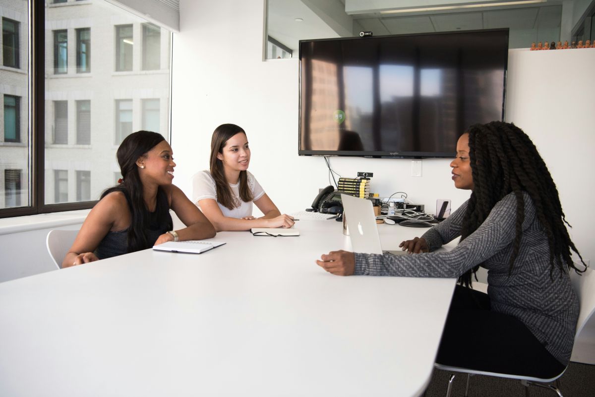 interview disaster; CEO hires bad interview; interviewee bombs interview; bad interviews; job hunting