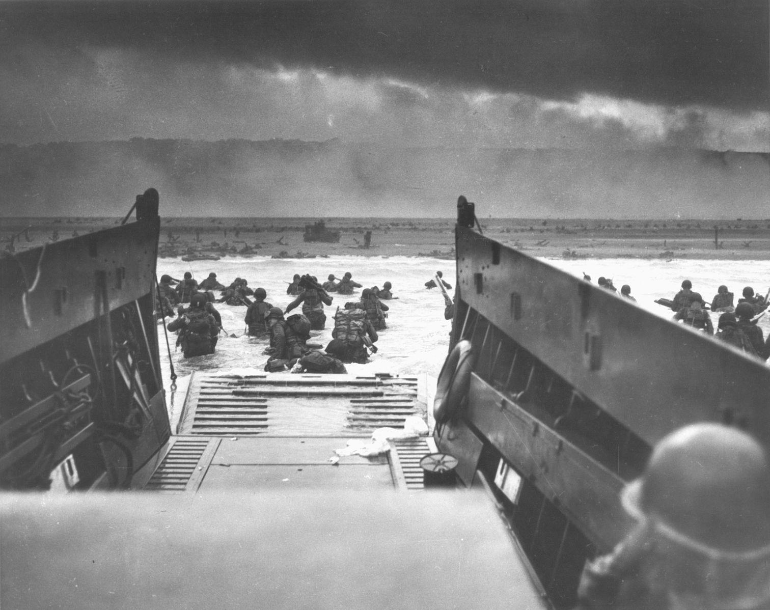 D-Day, Normandy, U.S. troops, Omaha Beach, fighting