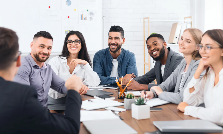 coworkers, coworker, coworkers listening, active listening, good listening