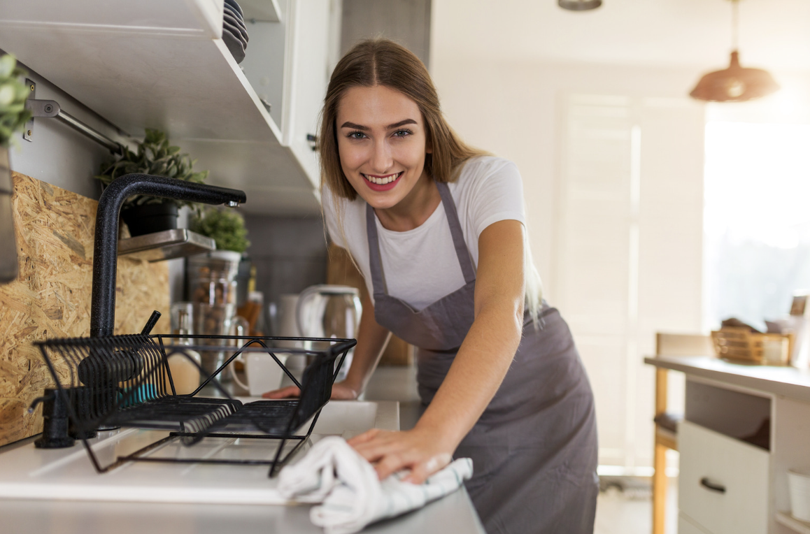 spring cleaning, decluttering, cleaning tips