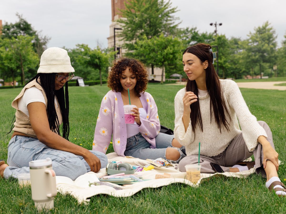 introvert, introverts, being introverted, social introvert, introverts hanging out
