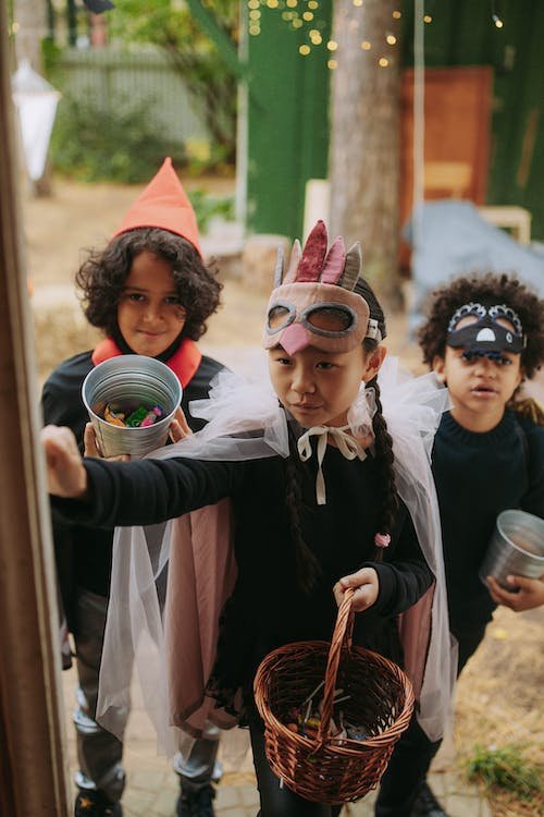 halloween, trick-or-treat, costimers