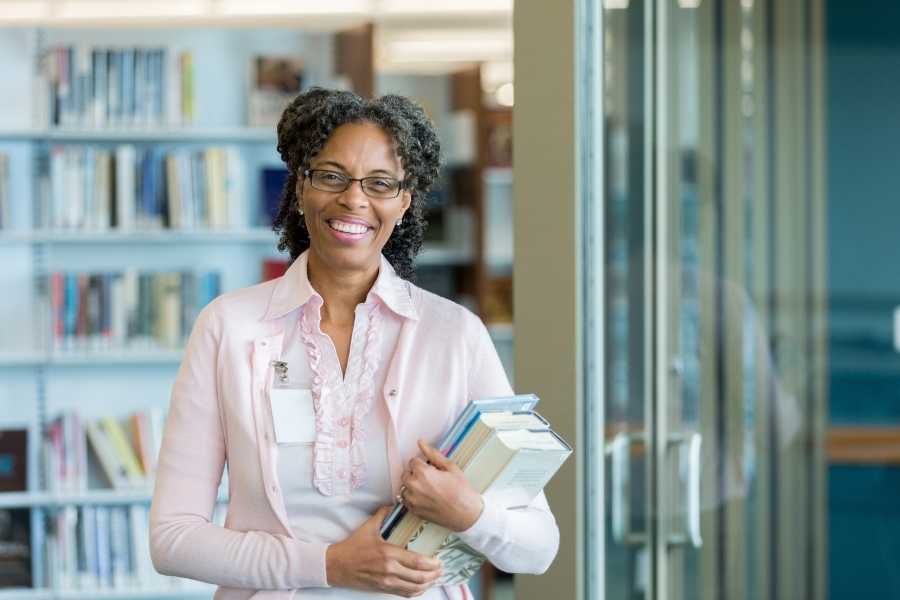 library, librarian, public library, overdue books, books