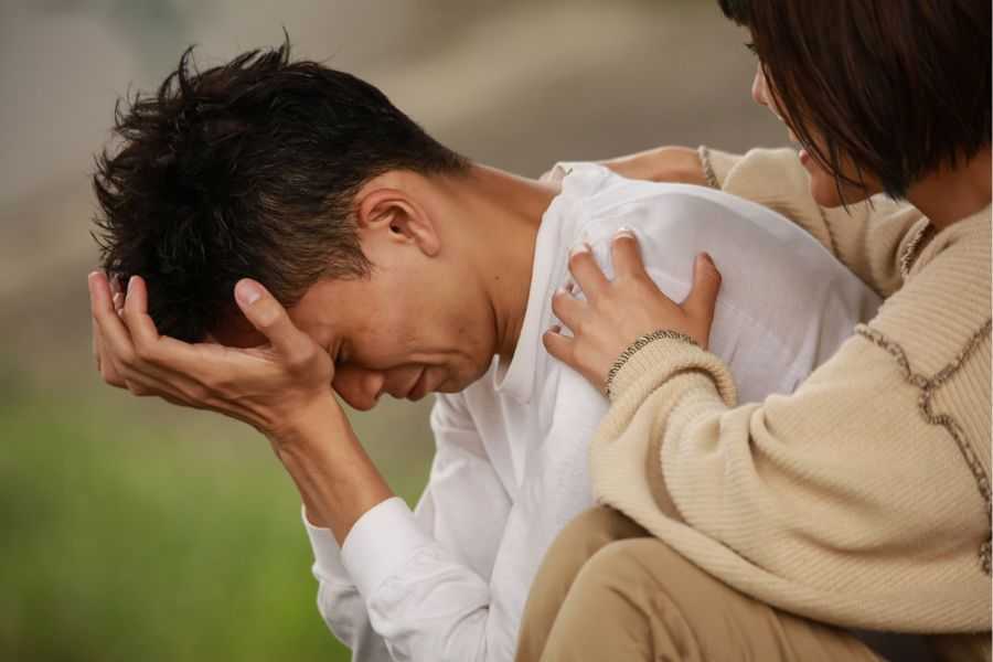 Man who created ‘Reasons to Stay’ website after brother’s death, tearfully shares success story