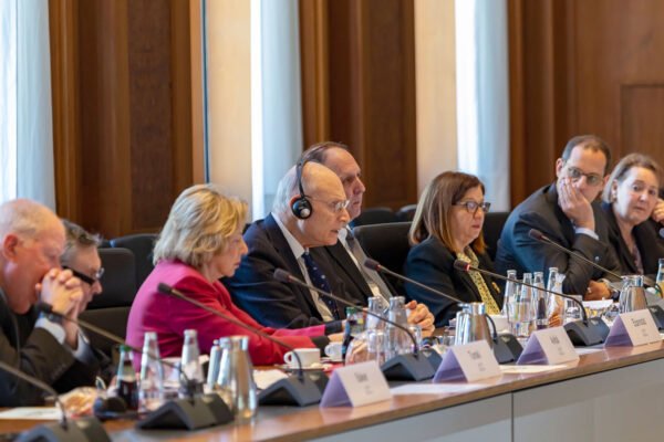 claims conference, holocaust, holocaust survivors