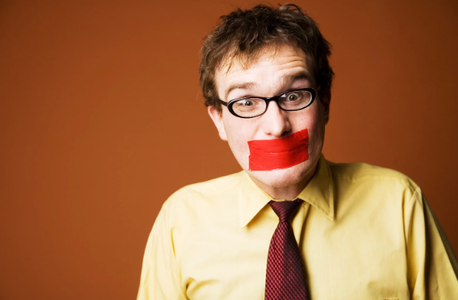 tape over muth, sielnce, be quiet, mouth shut, saying nothing