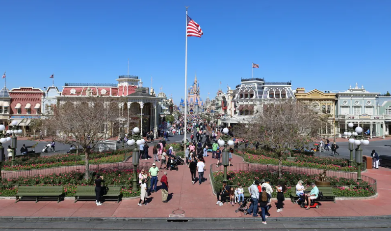 Main Street, Go Away Green, Disney