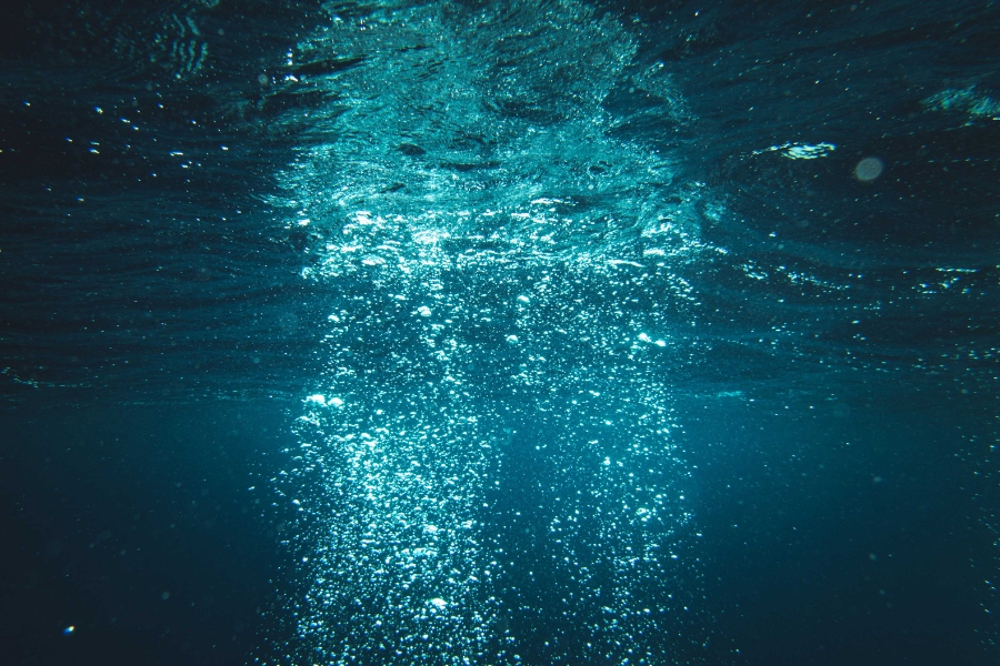 Bubbles, water, tech, visual