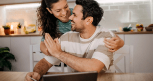 frugal people, paying bills, saving money, how to save money, frugal lifestyle