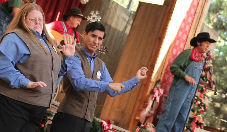 disneyland asl, american sign language, disney inclusion