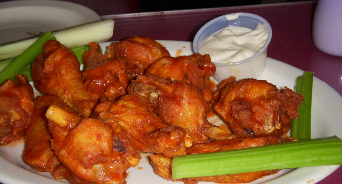 hot wings, spicy food, chiken wings, celery, buffalo wings