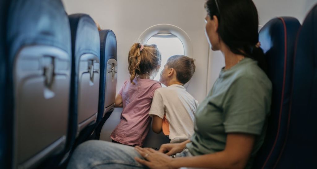 families board last, flight attendant, viral video 