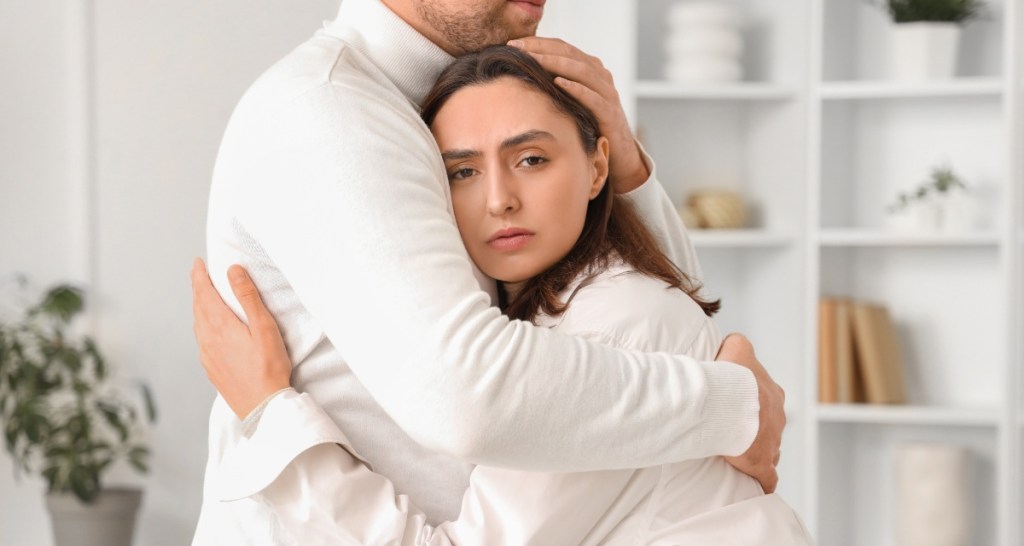 Man strokes strange woman’s hair as she slept in hilariously embarrassing mixup