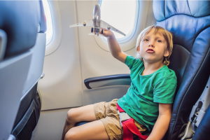 planes, airplanes, airport, travel, etiquette, culture, kids, parenting, controversy, debate, plane etiquette, airport etiquette, reddit