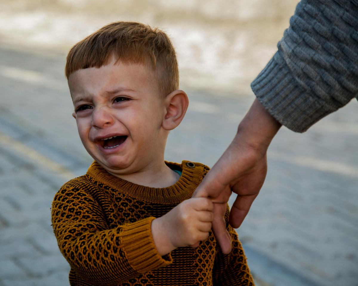 child, crying, tantrum