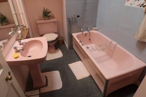 mid-century design, pink bathrooms, vintage style