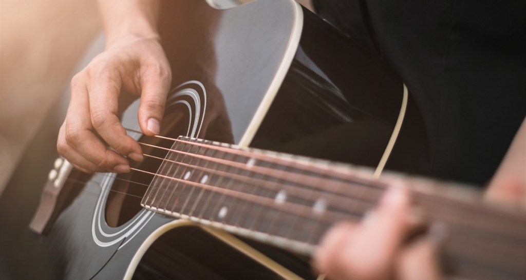 guitar, guitar strings, faith