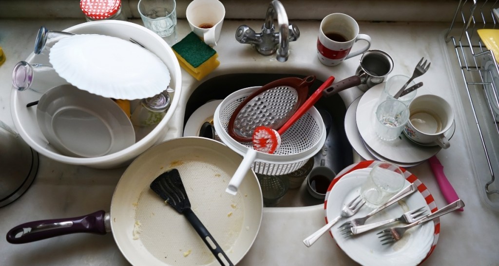messy, kitchen, dishes