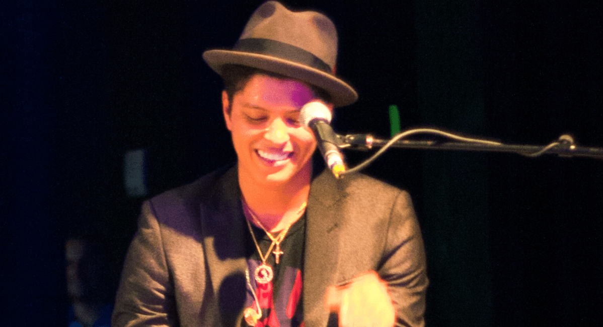 Bruno Mars, Las Vegas, father son, street naming, wholesome