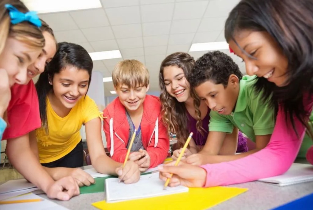 A teacher asked 7th graders the worst part of the 80s, and their answers have us howling