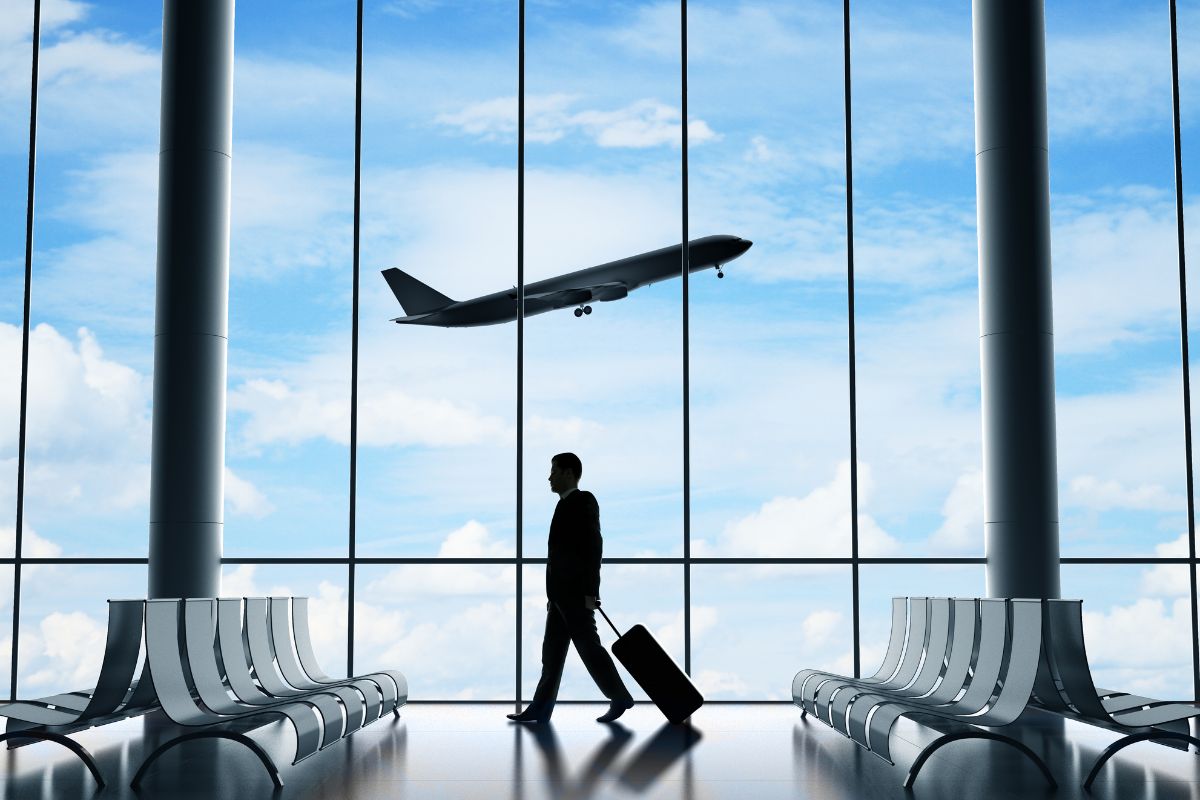 airport, airlines, flying, airport nightmare, flight etiquette, funny, humor, viral video, tiktok, delta, plane passengers