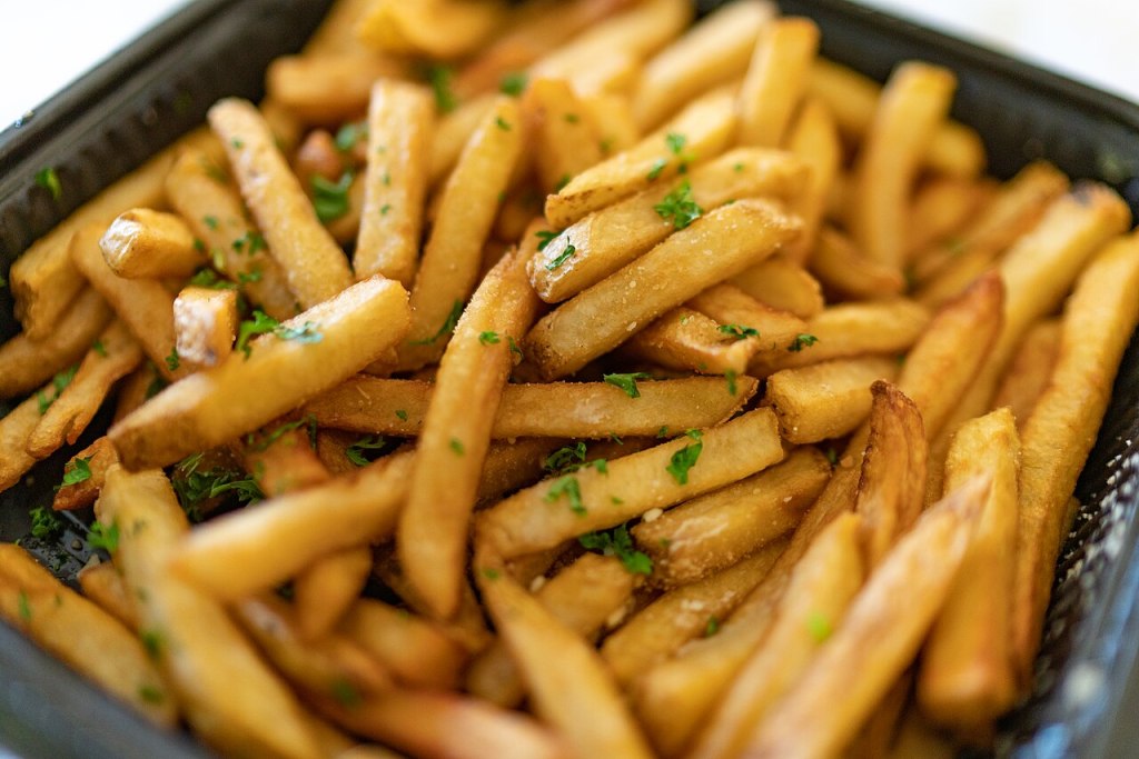 food, french fries, stealing fries, stealing food, sharing food, recipes, nutrition, psychology, taste, human brain, brain and behavior, eating, community