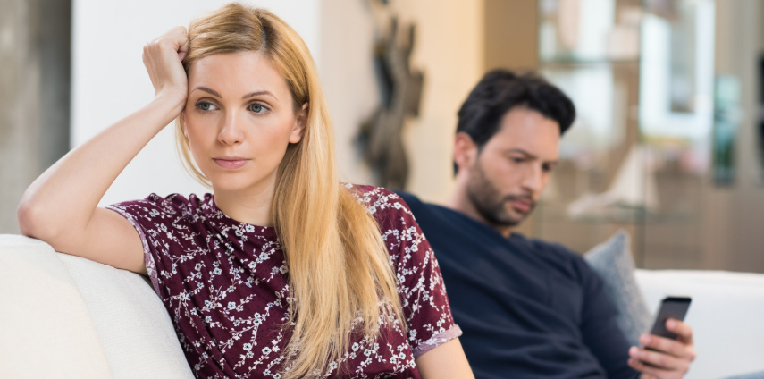 couple fight, couple arguing, upset couple, couple on couch, angry woman