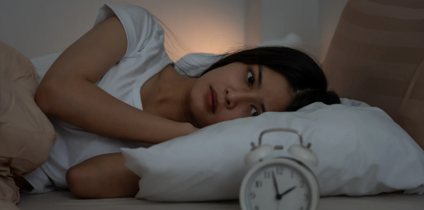 can't sleep, insomnia, alarm clock, woman in bed, staring at clock