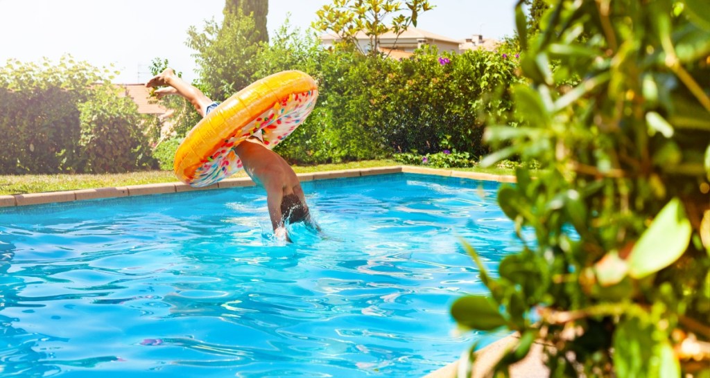 pool party, male loneliness epidemic, adult loneliness