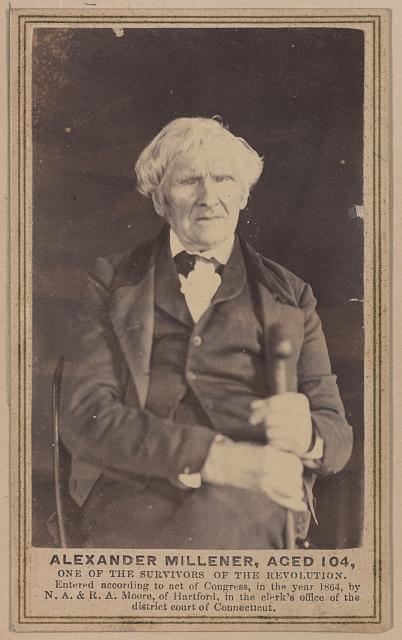 In 1864, a photographer captured haunting photos of the last living soldiers from the Revolutionary War. 